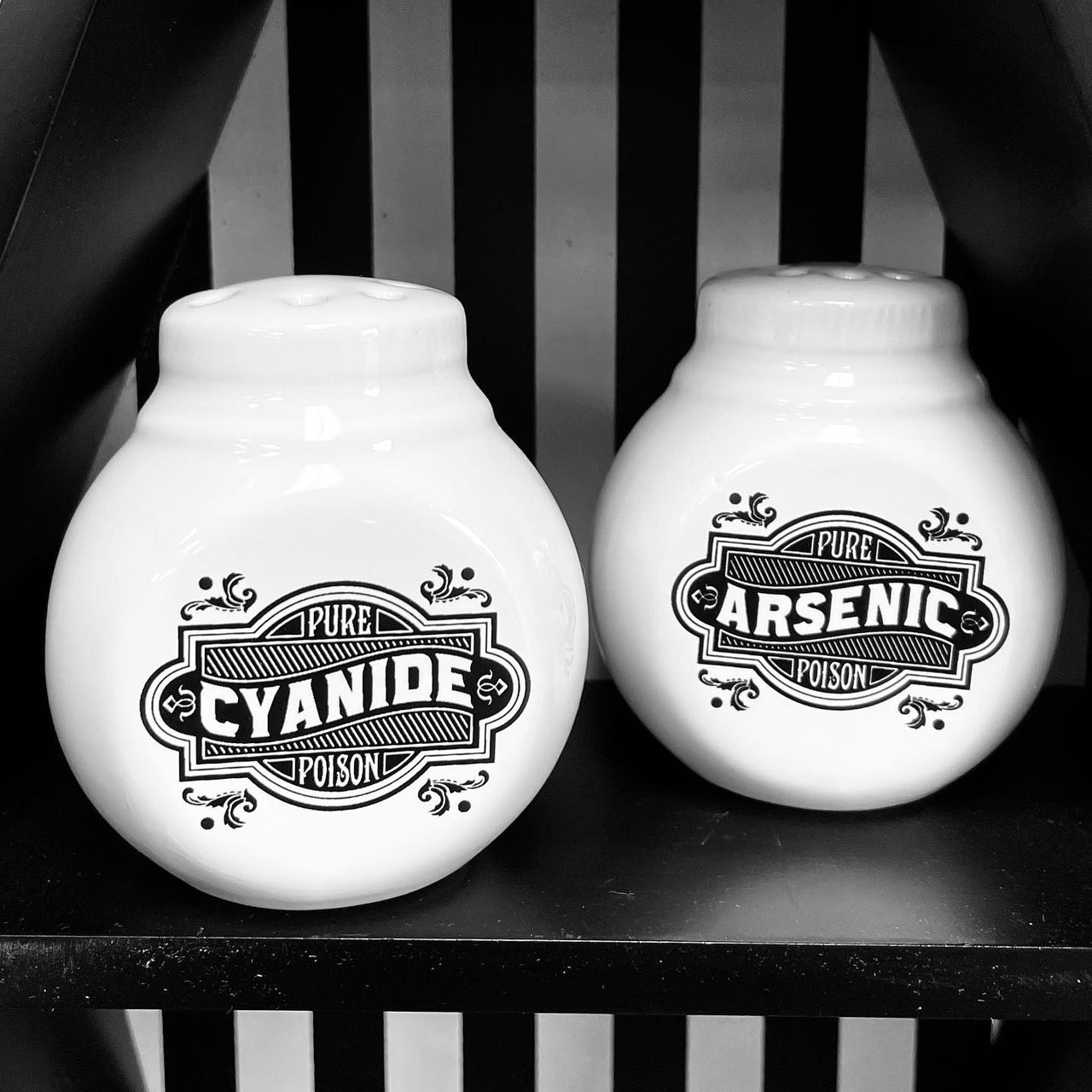 SOURPUSS ARSENIC AND CYANIDE SPICE SHAKERS