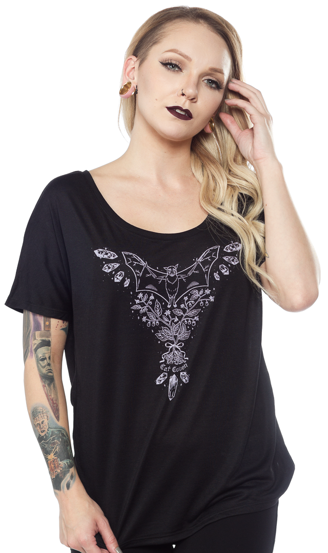 CAT COVEN CREATURE OF THE NIGHT SLOUCHY TEE