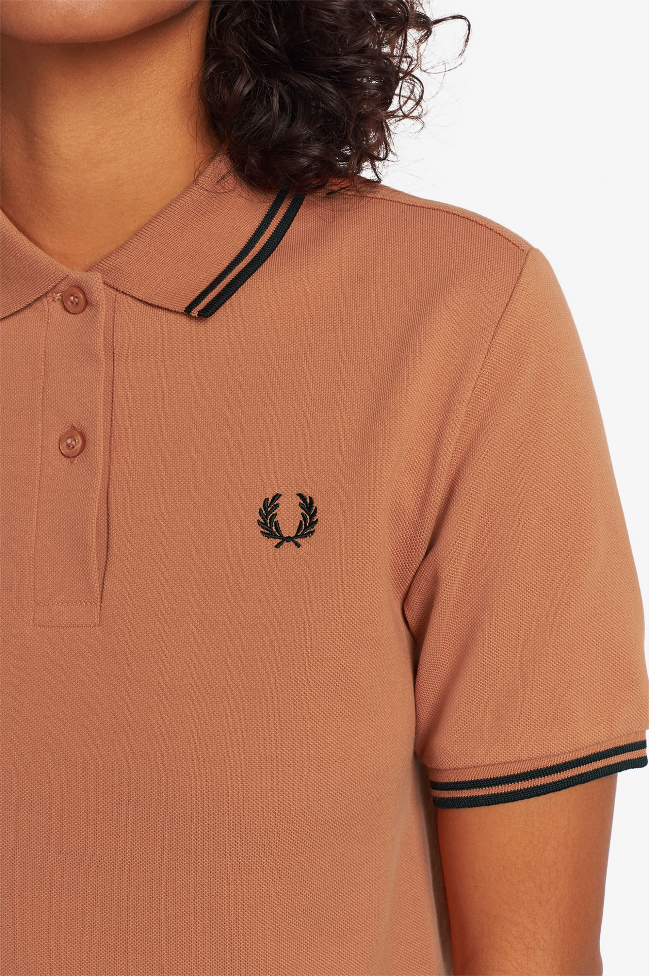 FRED PERRY GIRLS TWIN TIPPED POLO COURT CLAY/BLACK