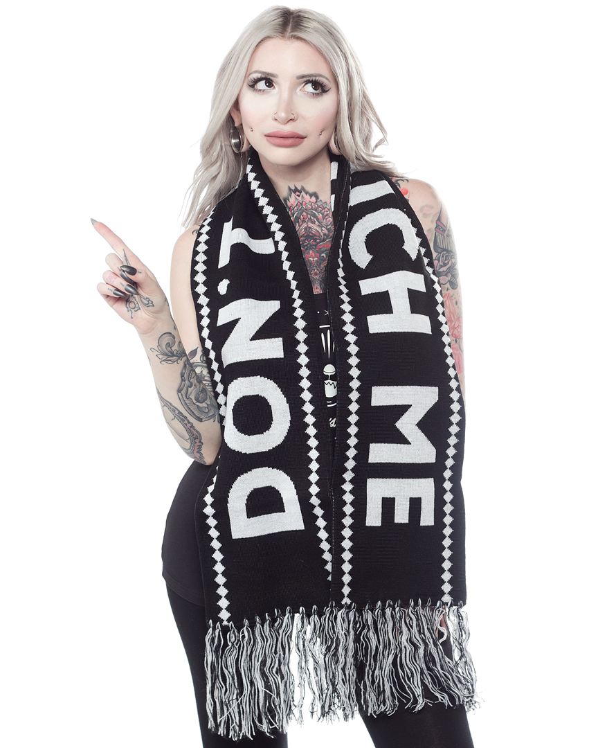 SOURPUSS DONT TOUCH ME SCARF KNIT BLACK ---- retired ---- 3/7/2019