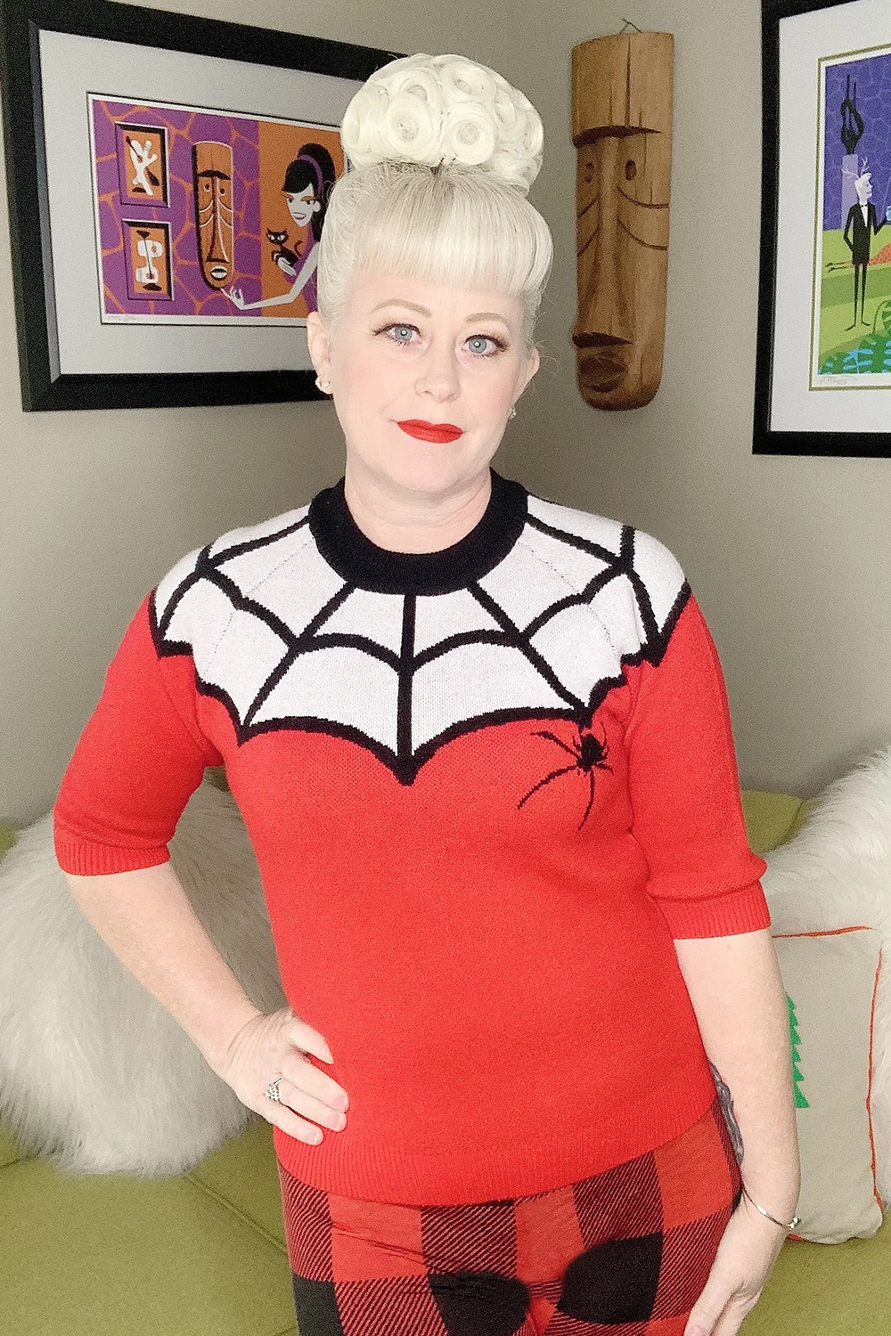 OBLONG BOX SHOP RED SPIDERWEB SWEATER